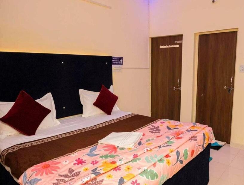 Hotel O Pop Hotel Blue Star Bhilai Eksteriør bilde